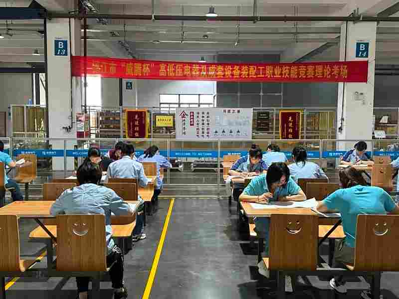 45930816_1702724095 45930816_1702724095.jpg